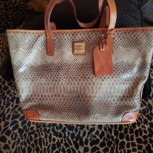 Dooney & BourkeTote